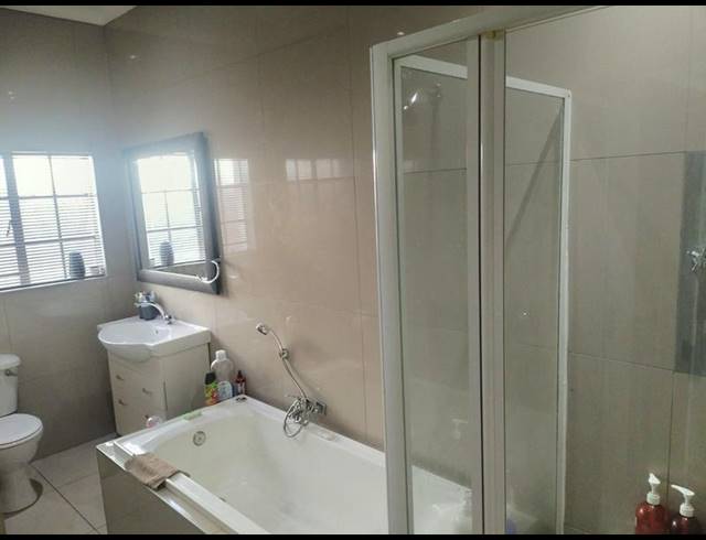 2 BEDROOM PROPERTY TO RENT IN KOOKRUS